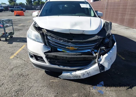 2014 Chevrolet Traverse 2Lt z USA, uszkodzony, nr VIN 1GNKRHKD3EJ377492